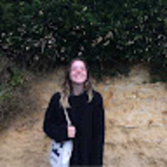 Meet your Posher, Renee - Picture 1 of 1